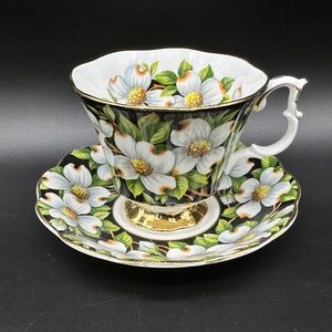 Royal Albert Flora Series Dogwood Tea Cup Saucer Set England Bone China